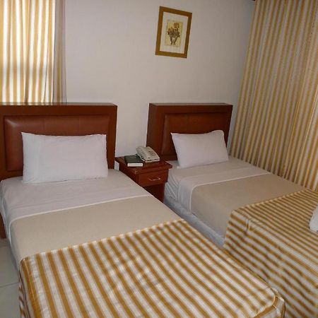 Hotel Cosmopolitan Baguio City Exteriér fotografie